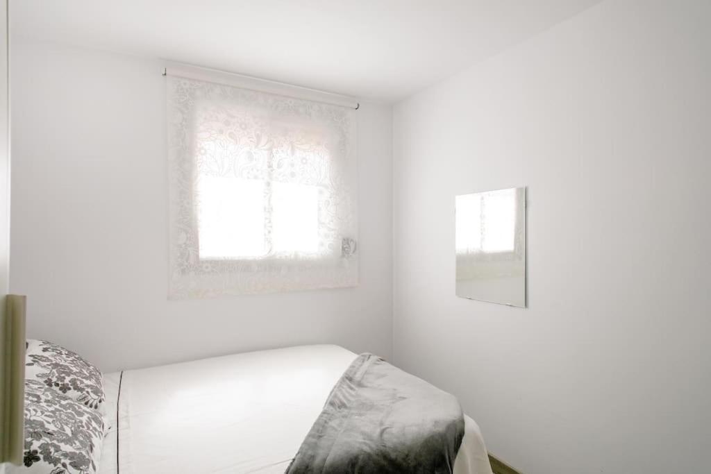 Habitaciones Bonitas Y Comodas L'Hospitalet de Llobregat Eksteriør billede